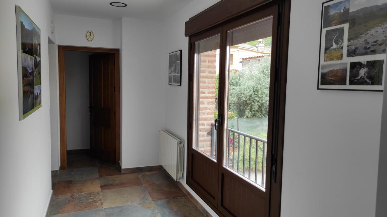 Casa Rural La Colmena Del Geoparque Navatrasierra Dış mekan fotoğraf
