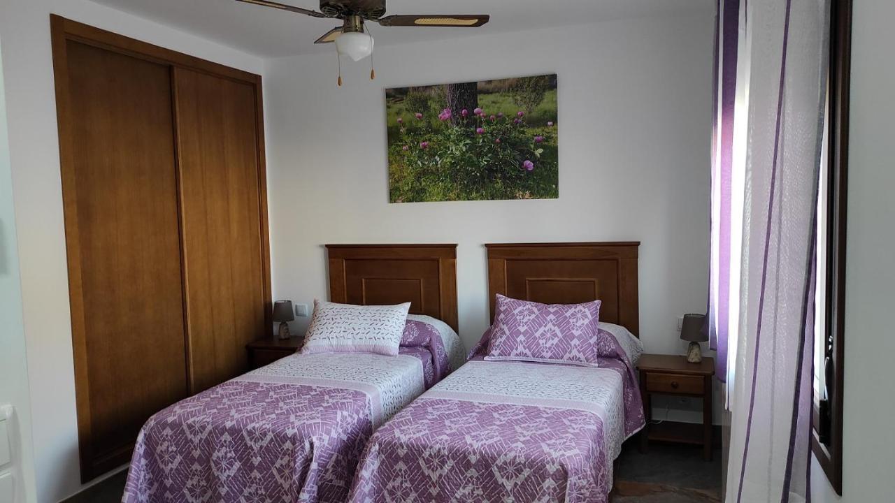Casa Rural La Colmena Del Geoparque Navatrasierra Dış mekan fotoğraf